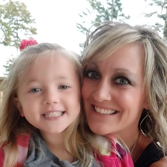 Meet your Posher, Holly - Picture 1 of 1